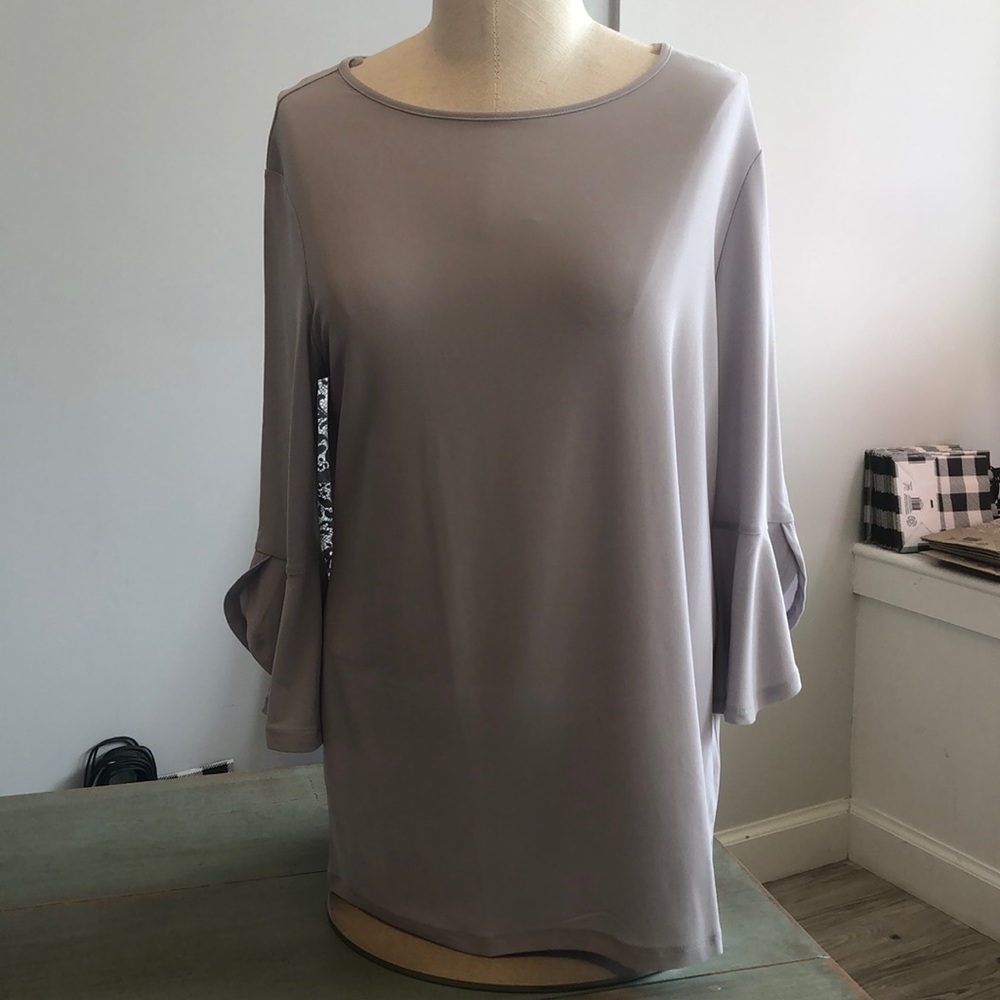 Bell sleeve top